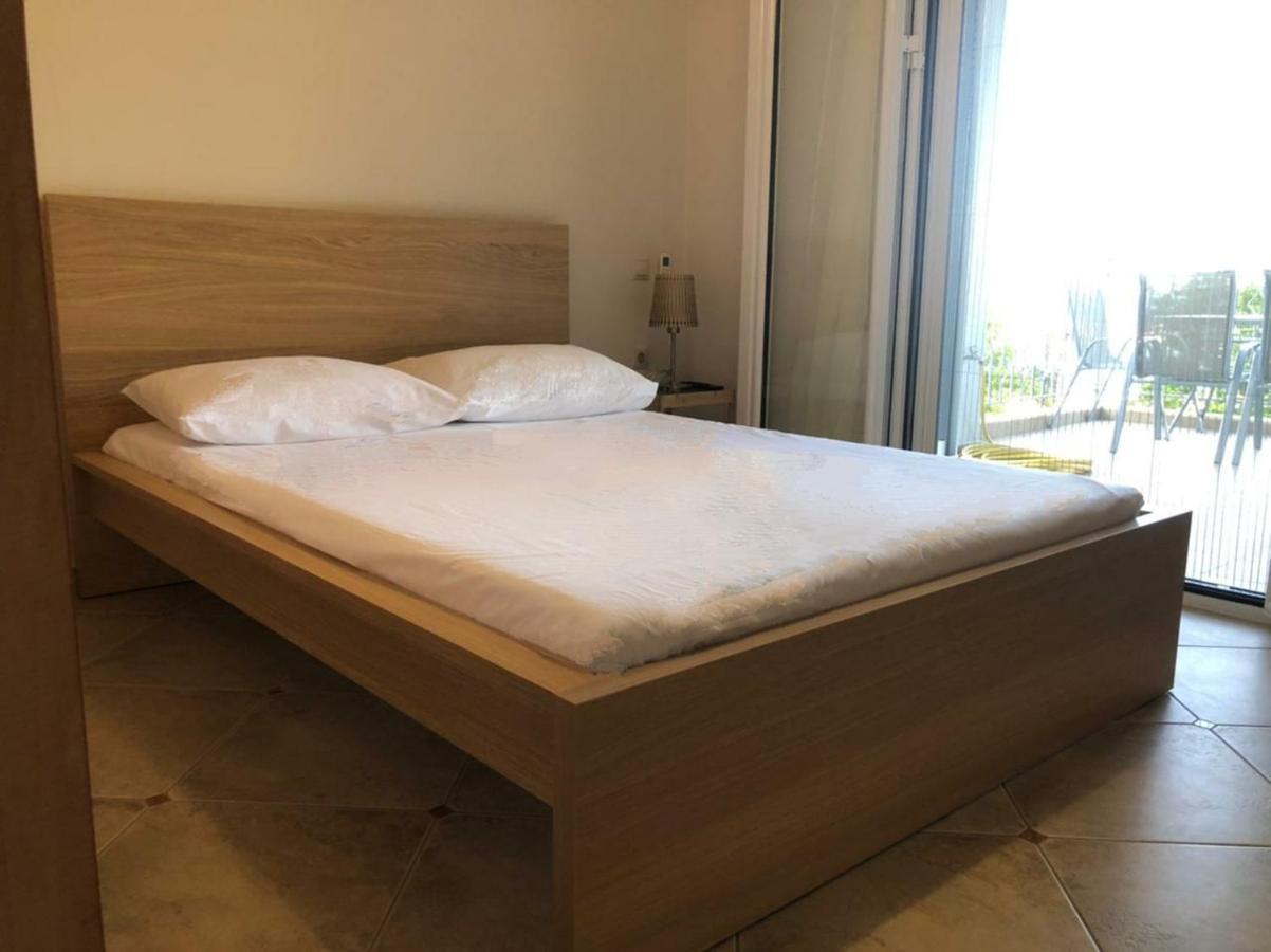 Melina Apartment Pórosz Kültér fotó
